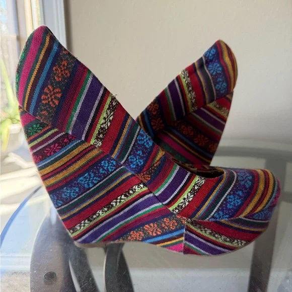 Colorful Striped Wedge Heels - Picture 1 of 9